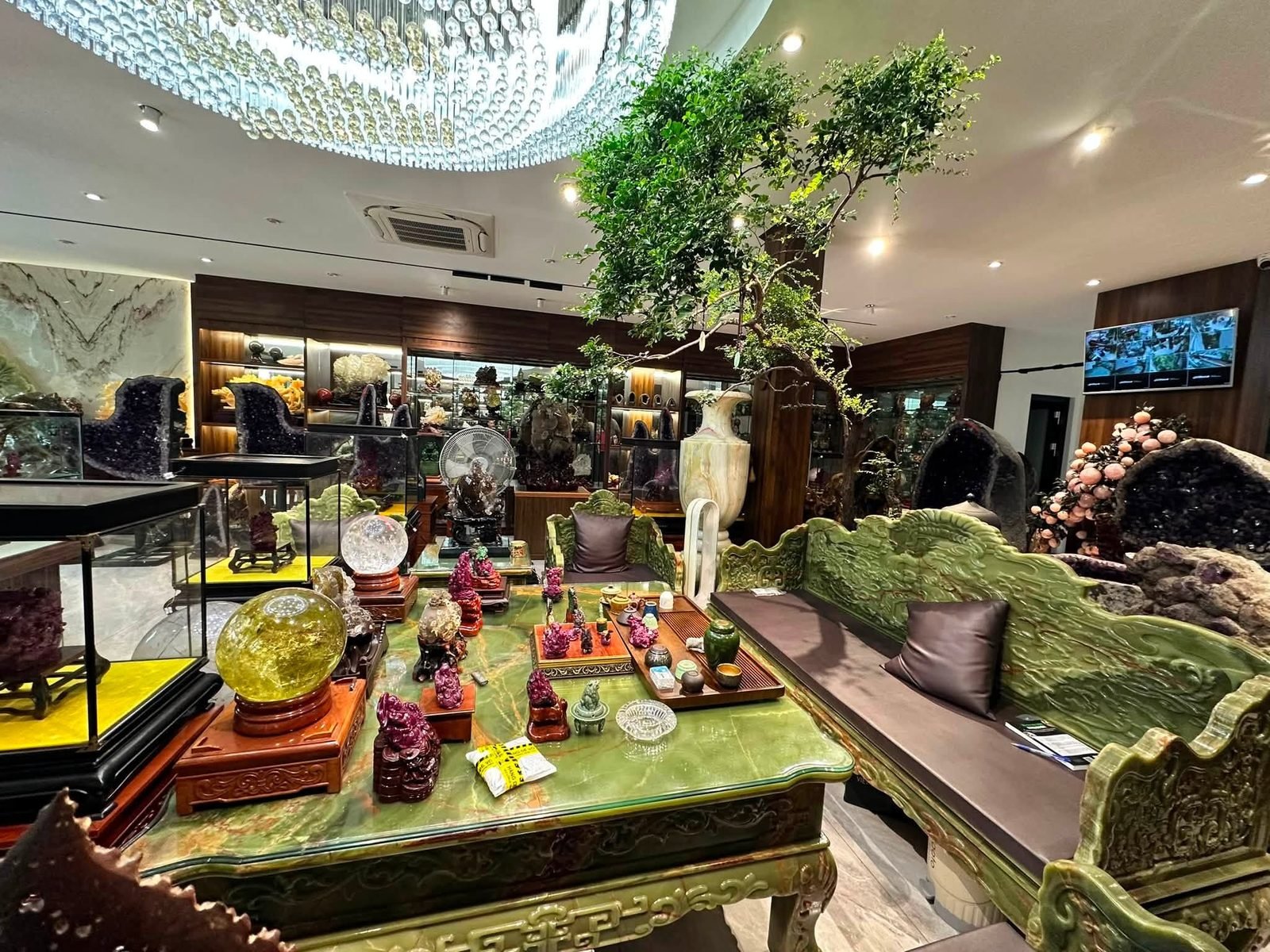 Giải pháp điều hòa trung tâm cho showroom trưng bày sản phẩm cao cấp